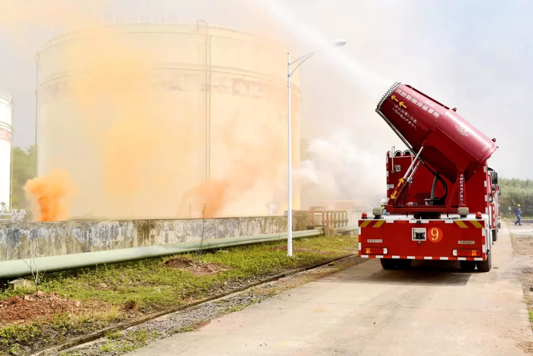 轉(zhuǎn)載自客都消防：直升飛機、滅火機器人、排煙消防車……梅州這場跨區(qū)域